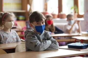 V Troubkách se bude učit bez roušek. Rozhodnutí školy má podporu i mezi rodiči