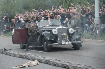 Česko si připomnělo atentát na Heydricha, politici v projevech zmínili boje na Ukrajině