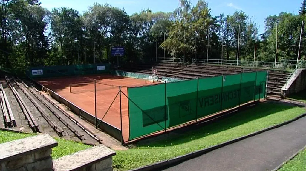Tenisový kurt