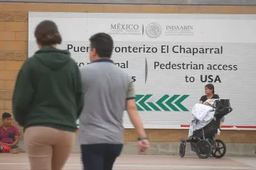 Soud v Texasu na neurčito zablokoval Bidenův zákaz deportací 