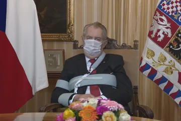 Přejme si, aby 28. říjen byl svátkem národní hrdosti, uvedl prezident. Vyznamenáni byli Gott, Prymula i Rychetský