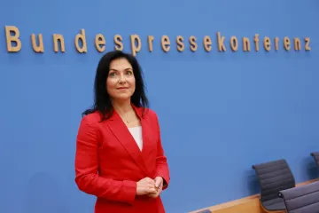 Místo stagnace bude letos mírný růst, věří německá vláda