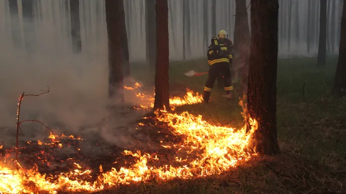 Snímek z roku 2012 – zásah hasičů na Hodonínsku