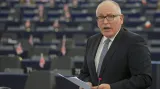 Frans Timmermans představuje plán EK na posílení kontroly hranic