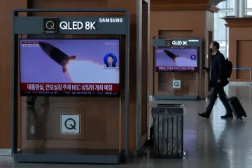Severní Korea odpálila střelu s doletem do Spojených států. Dopadla na sever od Japonska