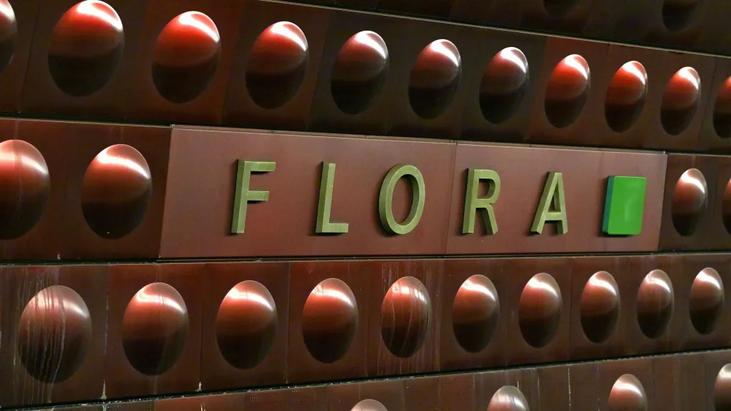 Stanice metra Flora