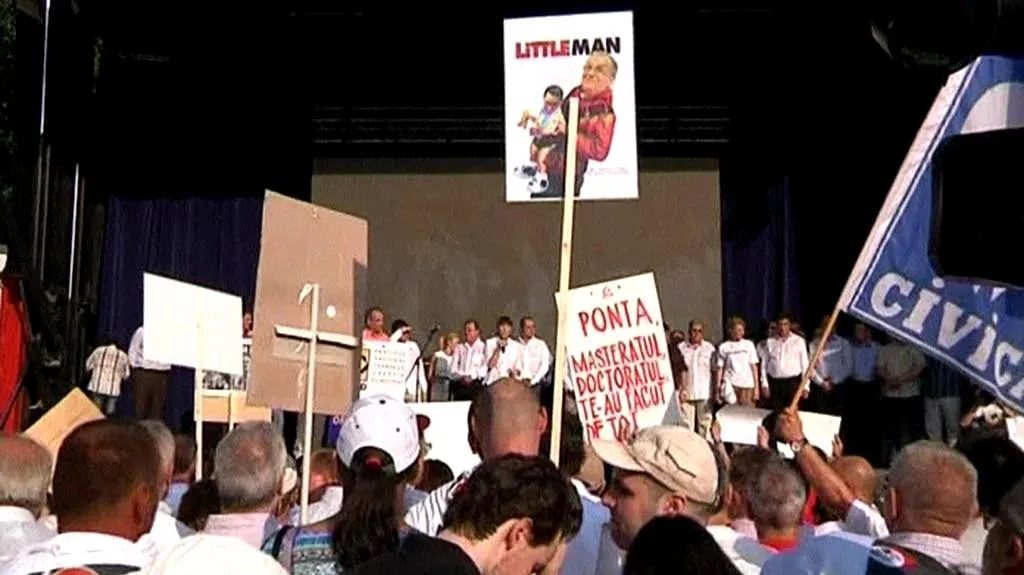 Tisíce lidí demonstrovaly v Bukurešti