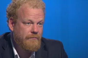 Pracujeme jako za středověku, ráno do práce a večer domů. Až krize to změnila, říká ekonom Sedláček