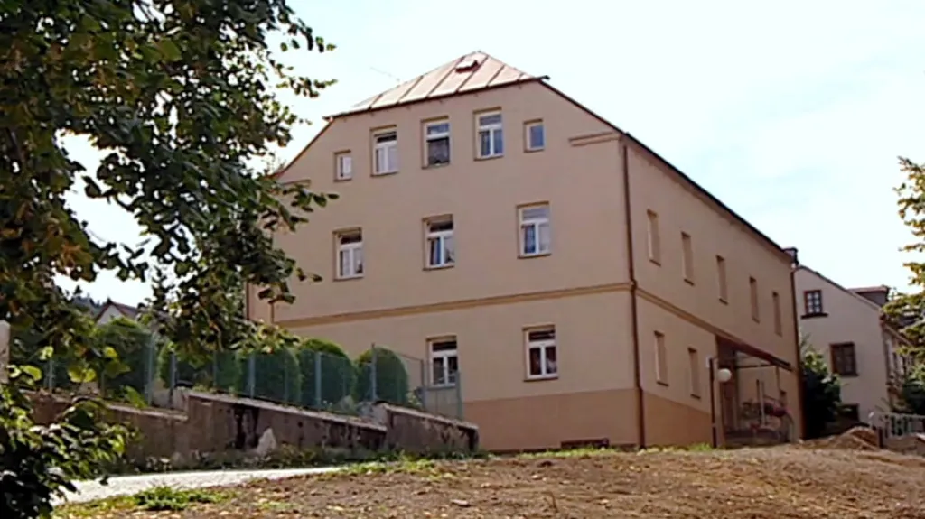 Azylový dům v Jiřetíně pod Jedlovou