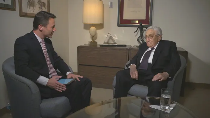 Henry Kissinger během rozhovoru s Martinem Řezníčkem