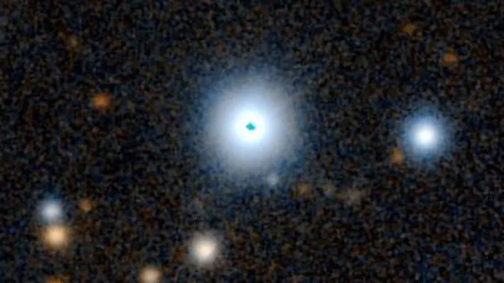 Signál zřejmě připutoval od hvězdy 2MASS 19281982-2640123