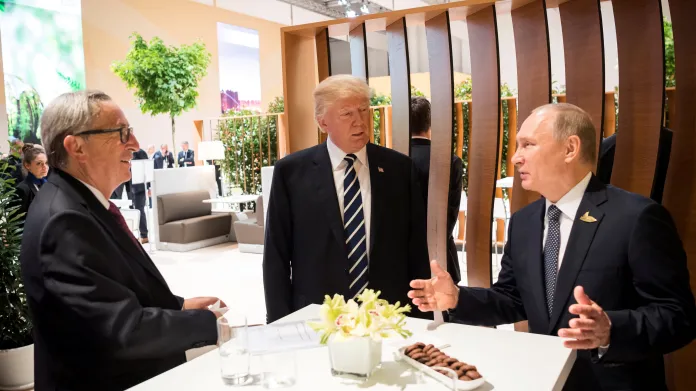 Trump se v rámci summitu G20 prvně sešel s Putinem