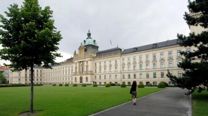 Zahrada Strakovy akademie: Přijímají se tu zahraniční delegace, teď se otevře lidem