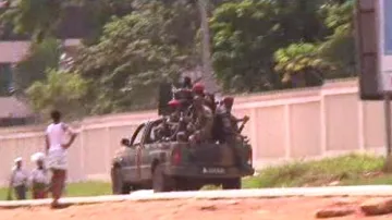 Vojáci v ulicích Abidžanu