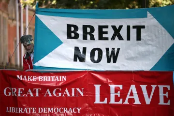 EK zanalyzuje dokumenty k brexitu od Londýna. Slova finského premiéra o termínu do konce září mírní