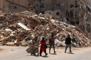 Izrael vyšle další síly do Libanonu, hrozí humanitární zkáza