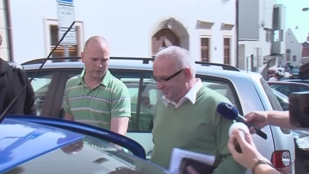 Zatýkání bývalého tajemníka Znojma Vladimíra Krejčíře