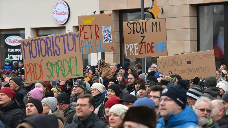 Demonstrace na podporu prezidenta Petra Pavla v centru Olomouce (15. února 2026)