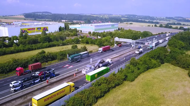 Rekonstrukce dálnice D1 před Prahou