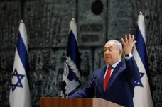 Kouzelník popáté premiérem. Izraelský prezident pověřil Netanjahua sestavením vlády