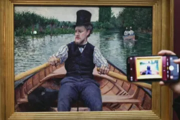 Veslař s cylindrem míří do Musée d’Orsay. Za miliardu korun