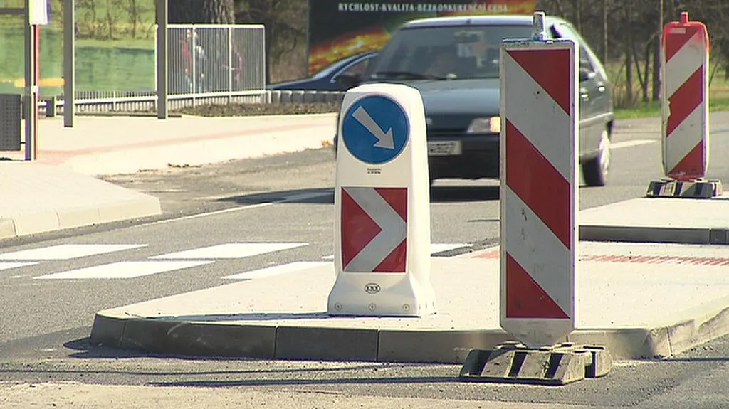 Zpomalovací ostrůvek