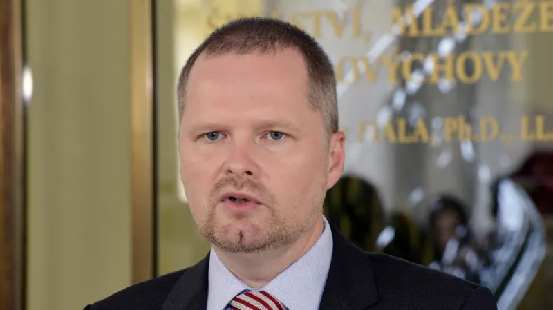 Ministr školství odvolal šéfa Cermatu