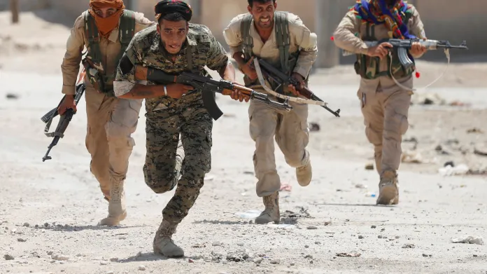 Kurdské milice YPG v Rakká