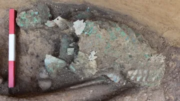 Detail šupinového brnění typu lorica squamata
