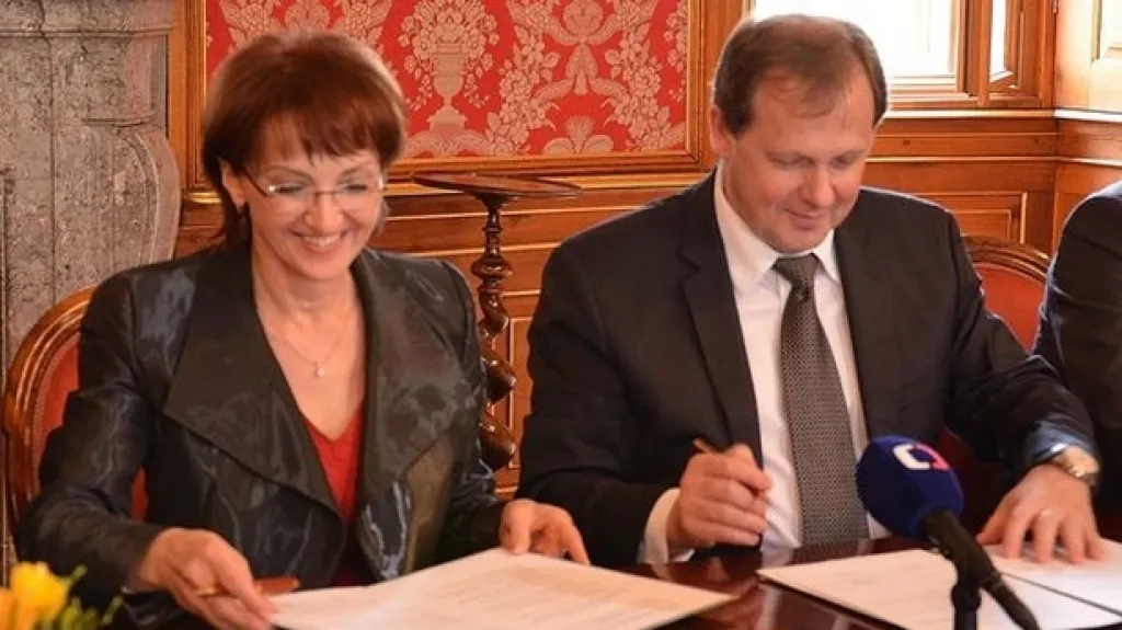 Podpis memoranda o spolupráci mezi ČT a ministerstvem kultury