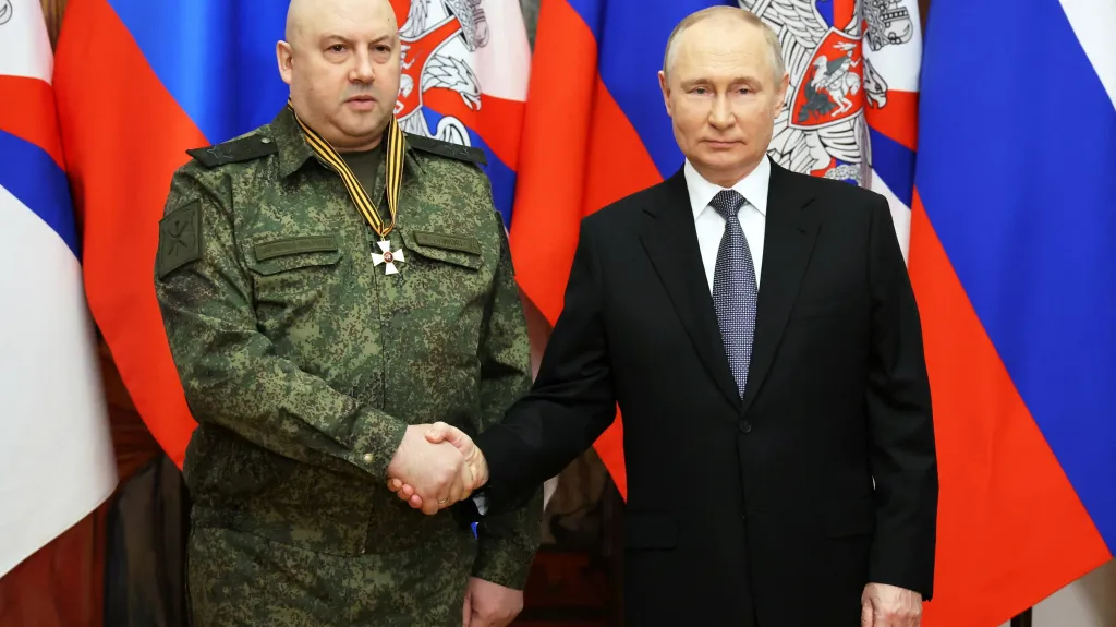 Sergej Surovikin s Vladimirem Putinem