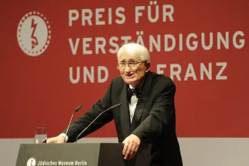 Zemřel vlivný filosof a sociolog Habermas