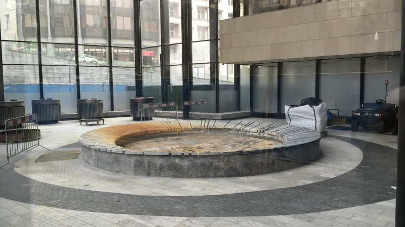 Vřídelní kolonáda v prosinci 2016