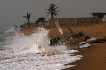 Na břehu mizejícího světa. Kvůli erozi pobřeží se obyvatelé Toga stěhují do vnitrozemí