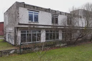 Obce tlačí vyšší daní vlastníky k péči o chátrající nemovitosti