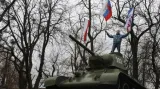 Nervozita na Krymu štěpí Ukrajinu i velmoci
