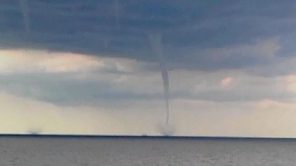 Tornáda nad jezerem Michigan