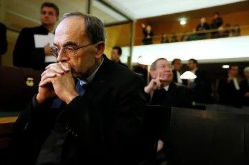 Lyonskému arcibiskupovi hrozí tři roky vězení. Je podezřelý, že tajil zneužívání dětí