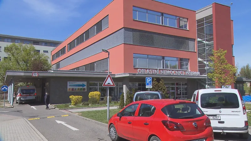 Představenstvo příbramské nemocnice odvolalo stíhaného Holobradu