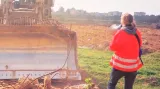 Corrieová blokuje izraelský buldozer
