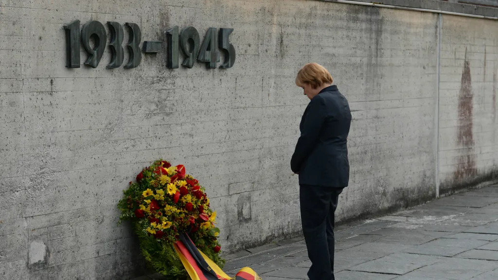 Angela Merkelová v Dachau