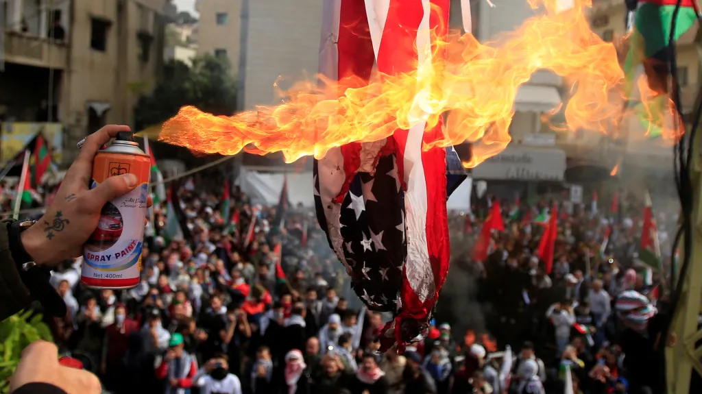 Protest u americké ambasády v Bejrútu