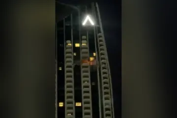 Dron zasáhl čtvrť v Dubaji, další hlásí Saúdská Arábie a Kuvajt