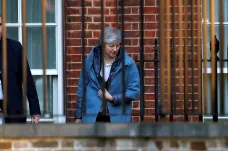 Další brexitová porážka pro premiérku. Poslanci ji odmítli podpořit v jednáních s EU