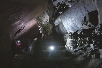 V dětství se do zasypaných břidlicových dolů plížili potají. Dnes je nadšenci zpřístupňují veřejnosti