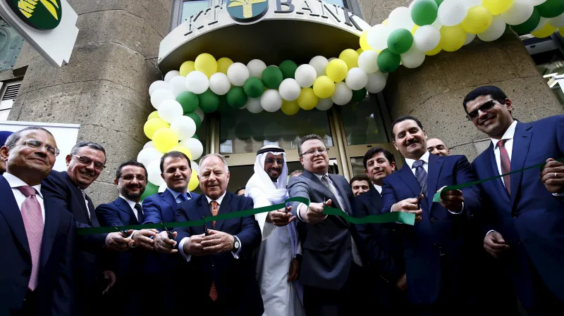 Otevření první pobočky KT Bank ve Frankfurtu nad Mohanem v roce 2015