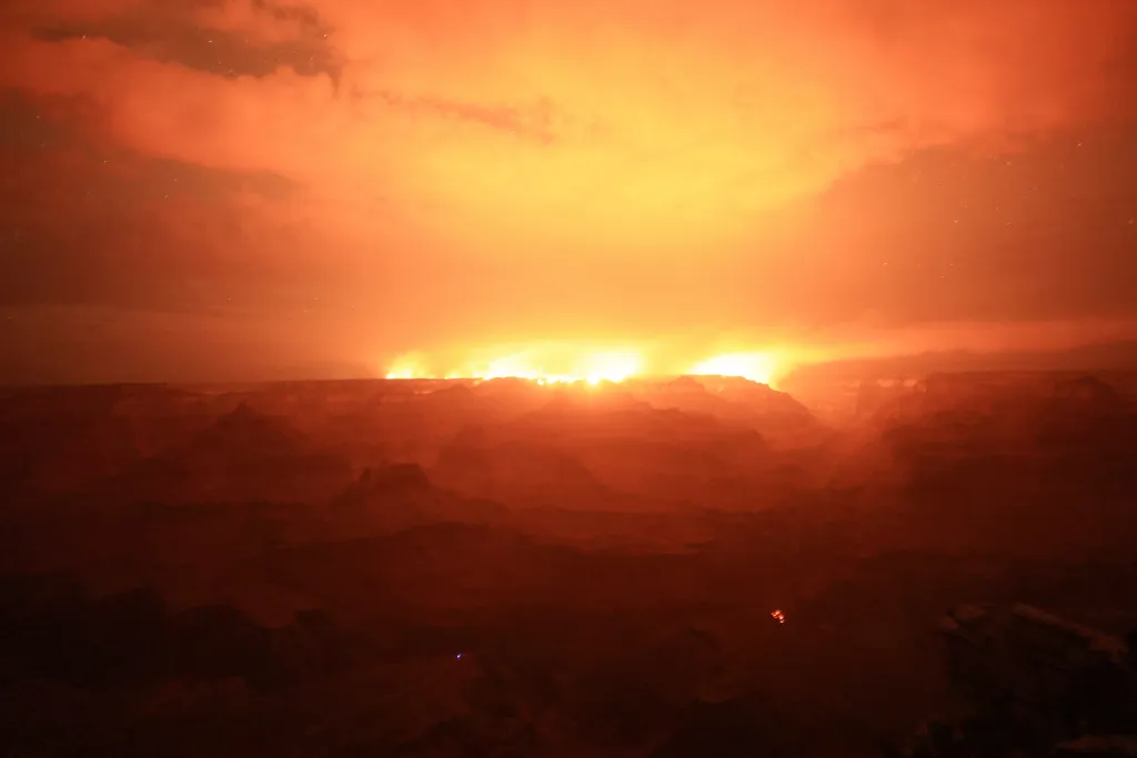 Grand Canyon v Arizoně zasáhl požár