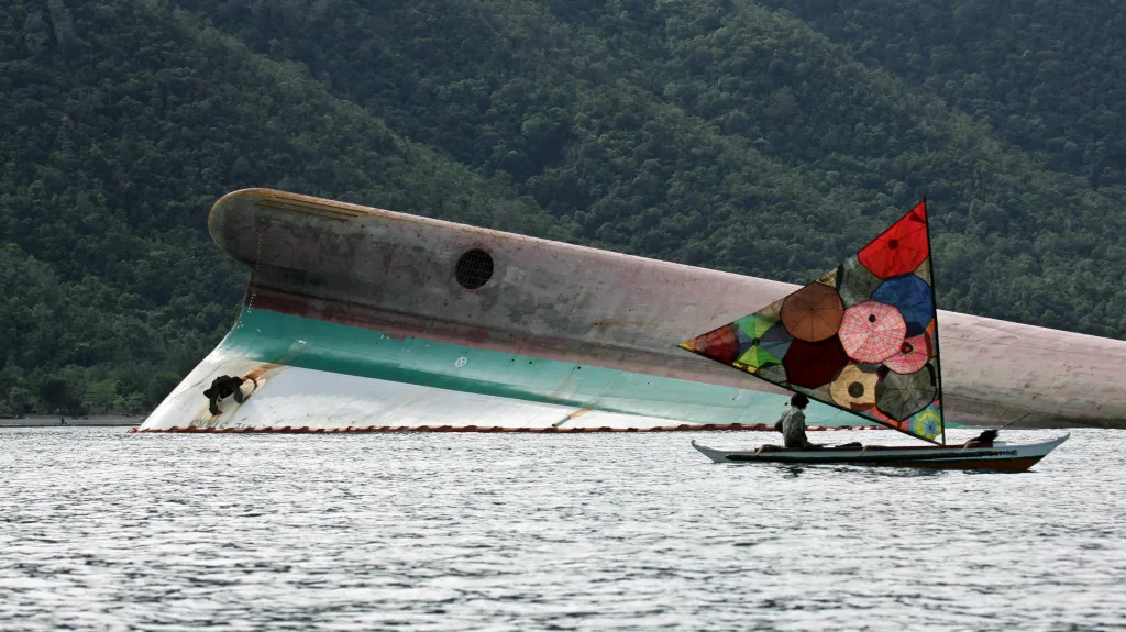 Potopení trajektu Princess of  the Star a záchranné práce