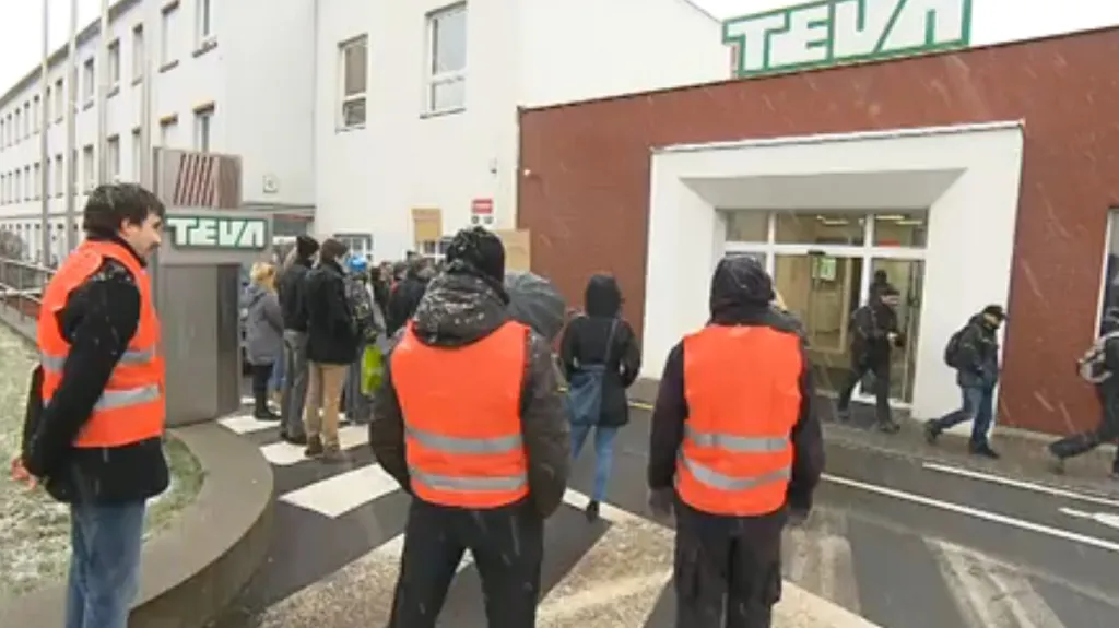 Demonstrace před firmou Teva