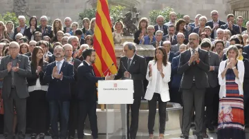 Výročí referenda si připomněla i nová katalánská vláda